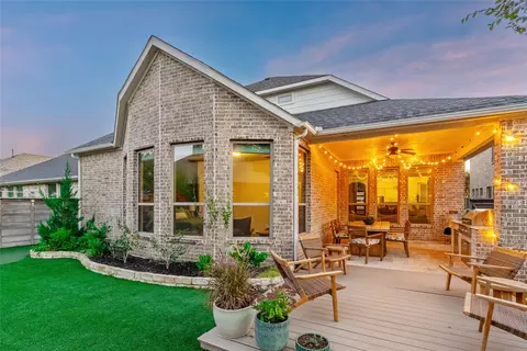 857 Sandbox Dr, Aubrey, TX 76227