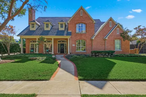 827 Cambridge Manor Ln, Coppell, TX 75019