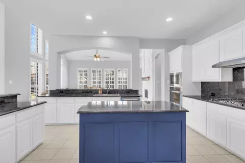 Kitchen - 4306 Mitchell Ln, Rowlett, TX 75088 photo 4 of 4