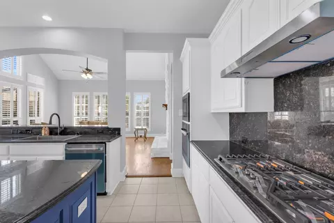 Kitchen - 4306 Mitchell Ln, Rowlett, TX 75088 photo 1 of 4