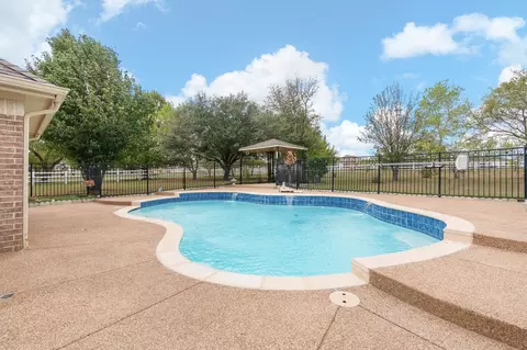2009 Running Brook Dr, Joshua, TX 76058