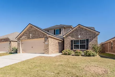 185 Aster Dr, Sanger, TX 76266