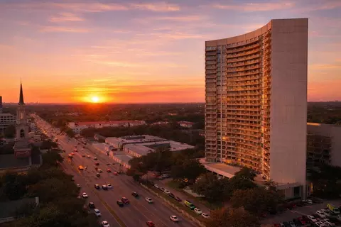 6211 W Northwest Hwy #1602, Dallas, TX 75225