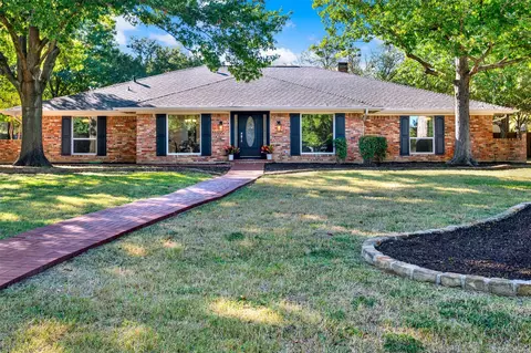 6004 Hunter Ct, Colleyville, TX 76034