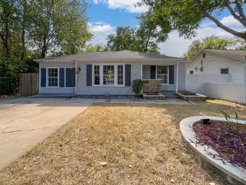 6720 Craig St, Fort Worth, TX 76112