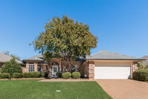 6201 Castle Creek Rd, Arlington, TX 76017