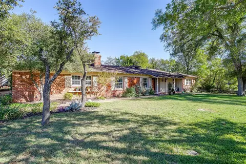 103 Paint Brush Rd, Lakeside, TX 76108