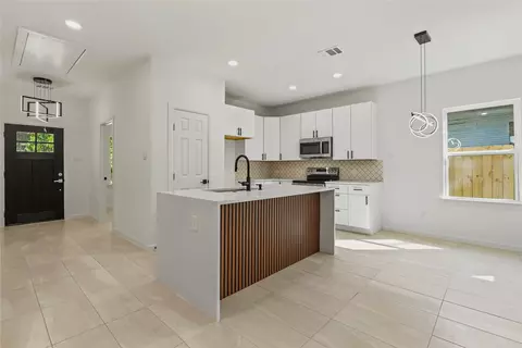 2227 Stoneman St, Dallas, TX 75215