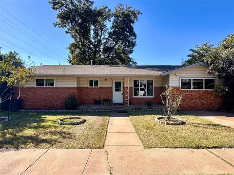 107 N Arkansas St, Seymour, TX 76380