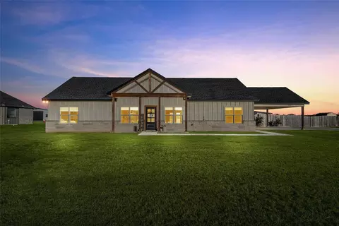 1973 Jackson Ln, China Spring, TX 76633