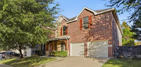 1017 Long Pointe Ave, Fort Worth, TX 76108