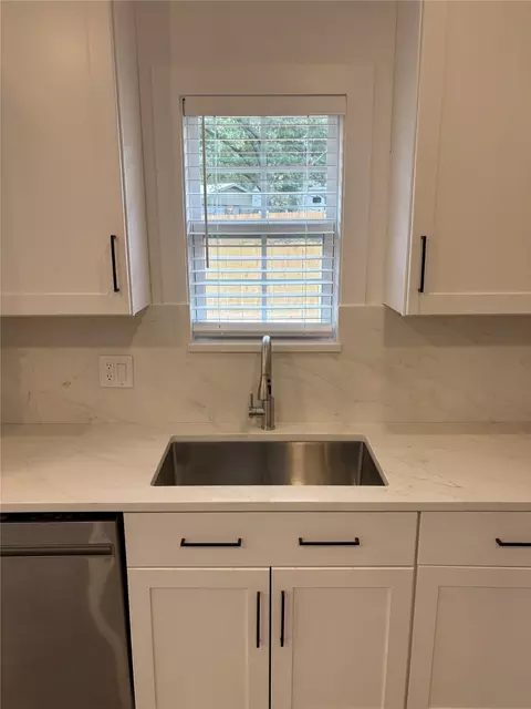 Kitchen - 719 E Commerce Ave, Cooper, TX 75432 photo 2 of 4