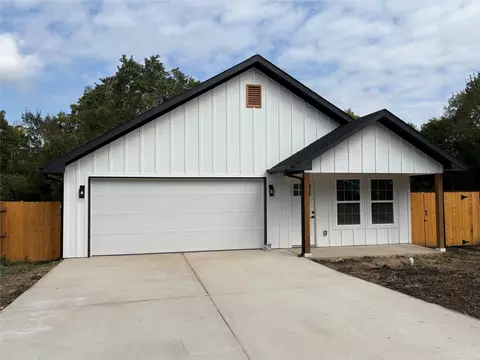 719 E Commerce Ave, Cooper, TX 75432