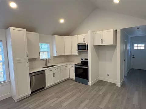 Kitchen - 719 E Commerce Ave, Cooper, TX 75432 photo 1 of 4