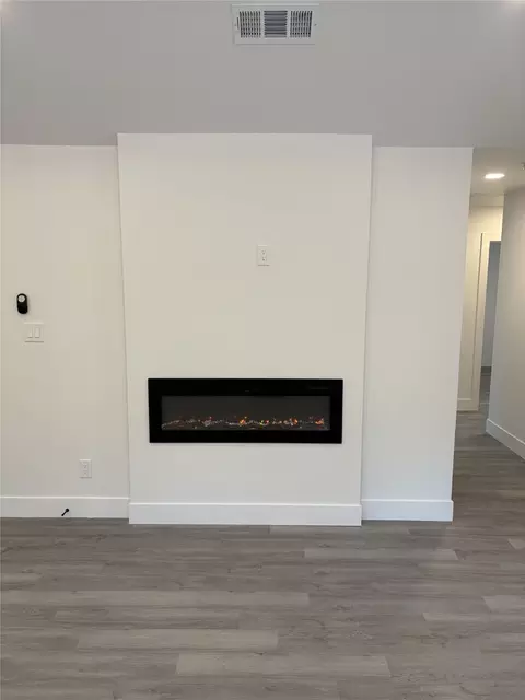 Living - 719 E Commerce Ave, Cooper, TX 75432 photo 2 of 2