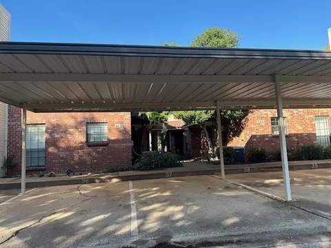 3133 Sappington Pl #C, Fort Worth, TX 76116