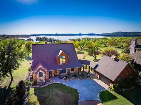 401 Frog Branch Ct, Graford, TX 76449