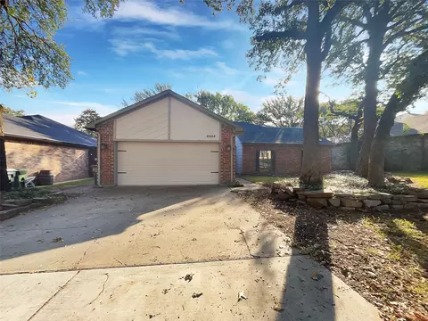 3605 Bayshore Dr, Arlington, TX 76016