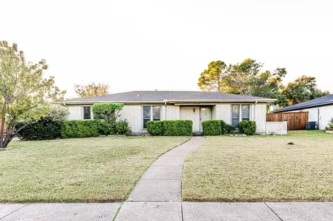 1322 E Spring Valley Rd, Richardson, TX 75081