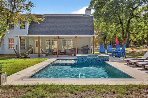 1 Wildflower Ln, Athens, TX 75751