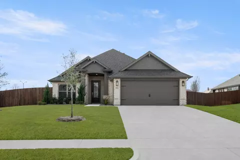 272 Sparkling Springs Dr, Waxahachie, TX 75165