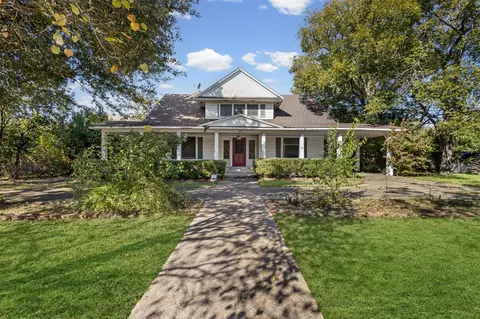 511 Highland Ave, Waxahachie, TX 75165