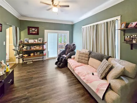 Living - 502 Griffith Ave, Terrell, TX 75160 photo 2 of 4