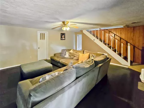 Living - 502 Griffith Ave, Terrell, TX 75160 photo 3 of 4