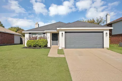 2048 Paducah Ln, Grand Prairie, TX 75052