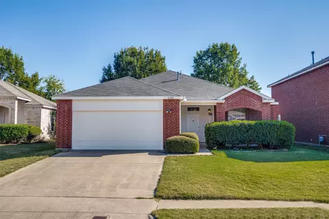 8308 Ram Ridge Rd, Fort Worth, TX 76137