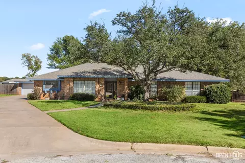 108 Northwood, Henrietta, TX 76365