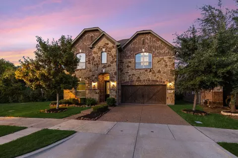 807 Dove Trl, Euless, TX 76039