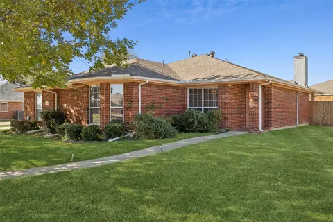 1013 Chesterfield Dr, Murphy, TX 75094