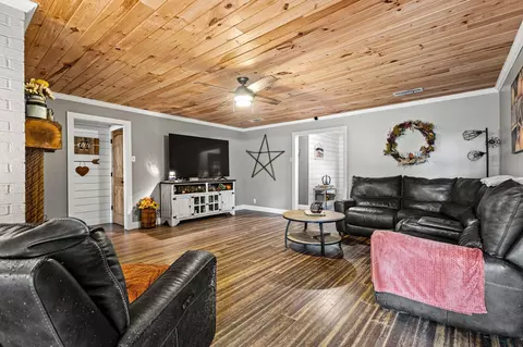 498 Mccraw Ln, Denison, TX 75021 photo 8