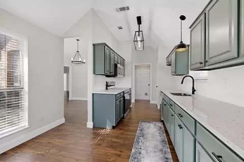 Entry Way - 2601 Daisy Ln, Rowlett, TX 75089 photo 2 of 2