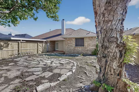 Exterior - 2601 Daisy Ln, Rowlett, TX 75089 photo 5 of 6