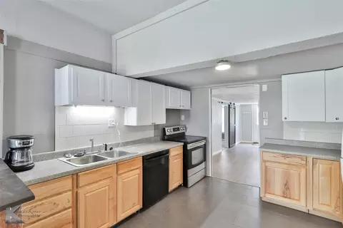 Kitchen - 377 Grisham, Haskell, TX 79521 photo 1 of 3