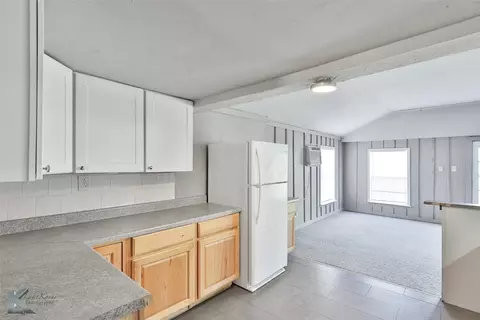Kitchen - 377 Grisham, Haskell, TX 79521 photo 3 of 3