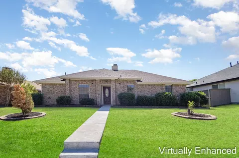 1724 Brighton Dr, Carrollton, TX 75007