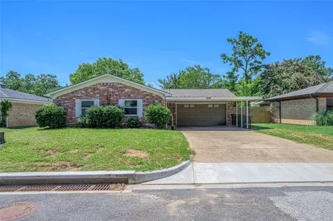 2606 Easy St, Denison, TX 75020
