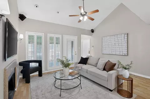 3105 San Jacinto St #306, Dallas, TX 75204