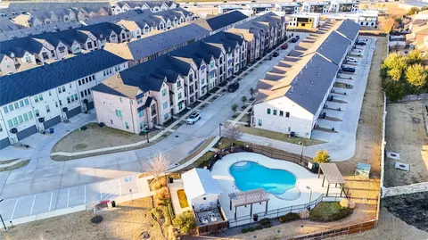 2542 Plumas Dr, Lewisville, TX 75067