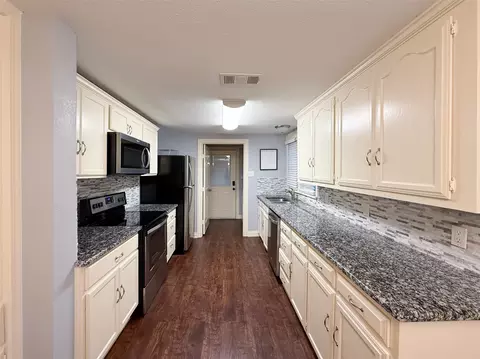 Kitchen - 211 Second St, Denton, TX 76201 photo 1 of 5