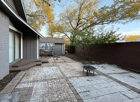 Exterior - 211 Second St, Denton, TX 76201 photo 4 of 5