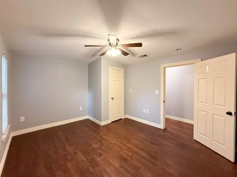 Bedroom - 211 Second St, Denton, TX 76201 photo 4 of 7
