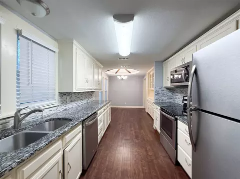 Kitchen - 211 Second St, Denton, TX 76201 photo 4 of 5