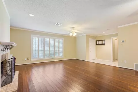 3307 Chimney Pl, Waco, TX 76708 photo 6