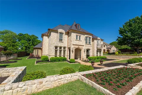 3904 Wagon Wheel Dr, Grapevine, TX 76051
