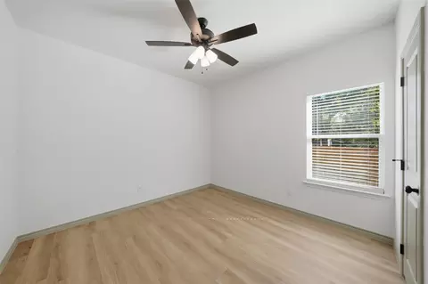 103 S 105 S Barron, Covington, TX 76636 photo 13