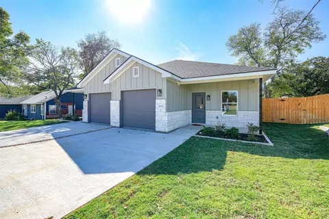 103 S 105 S Barron, Covington, TX 76636 photo 3